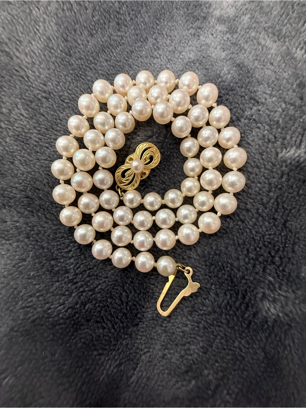 Mikimoto Pearl Strand Necklace with 18k Gold Clasp - White Pearls